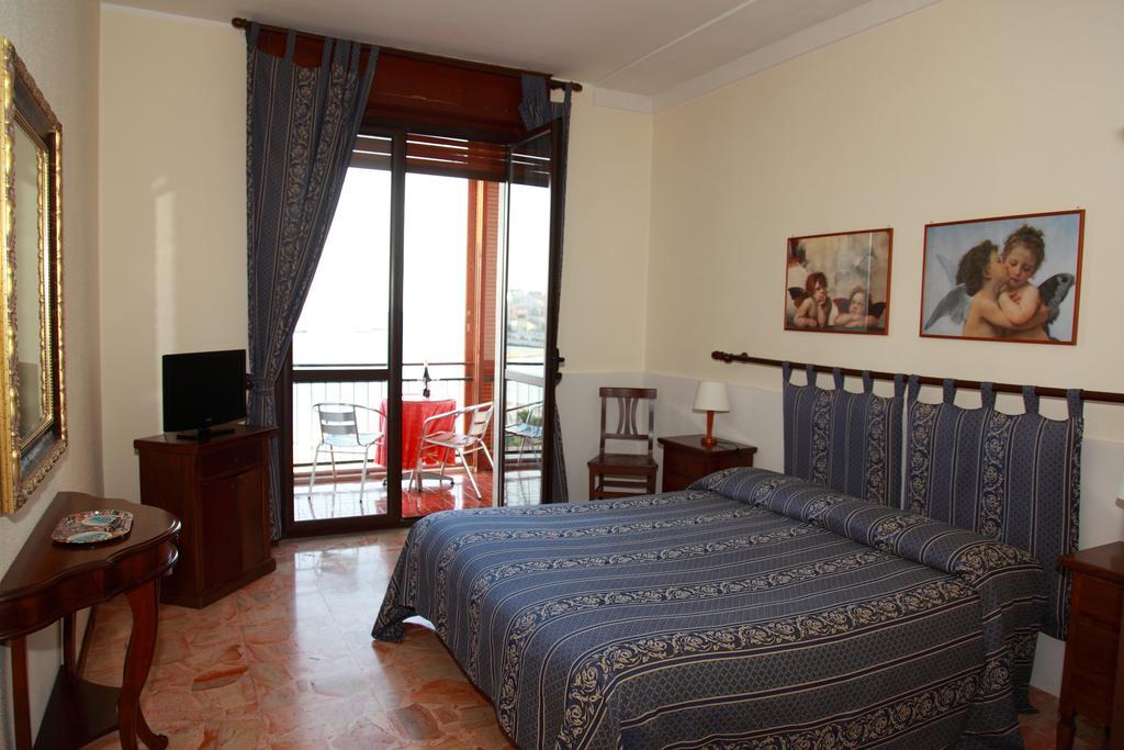 B&B Ortigia Sea View Syracuse Phòng bức ảnh
